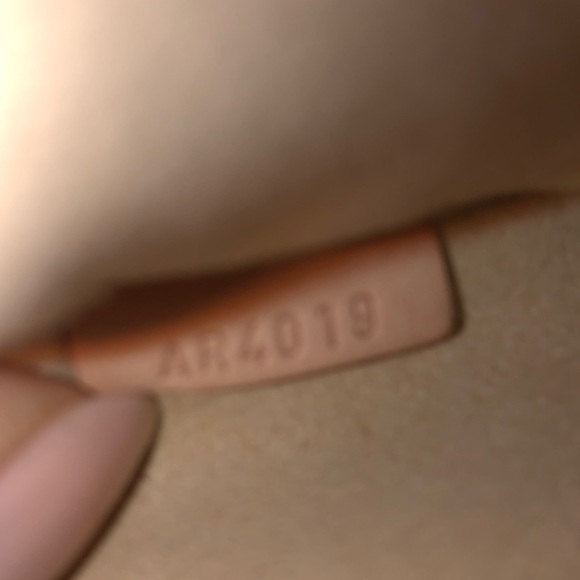 Louis Vuitton Etolie Monogram Clutch - Picture 13 of 16